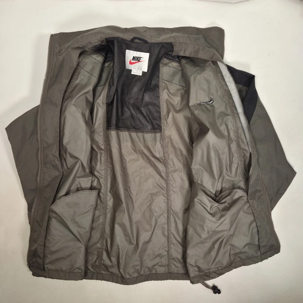 Vtg Nike Spell Out Full Zip Nylon Windbreaker Jacket Men's L Green Athleisure